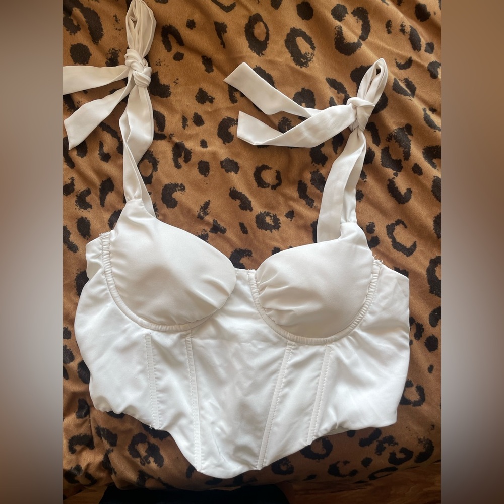 White bustier top - NEVER WORN